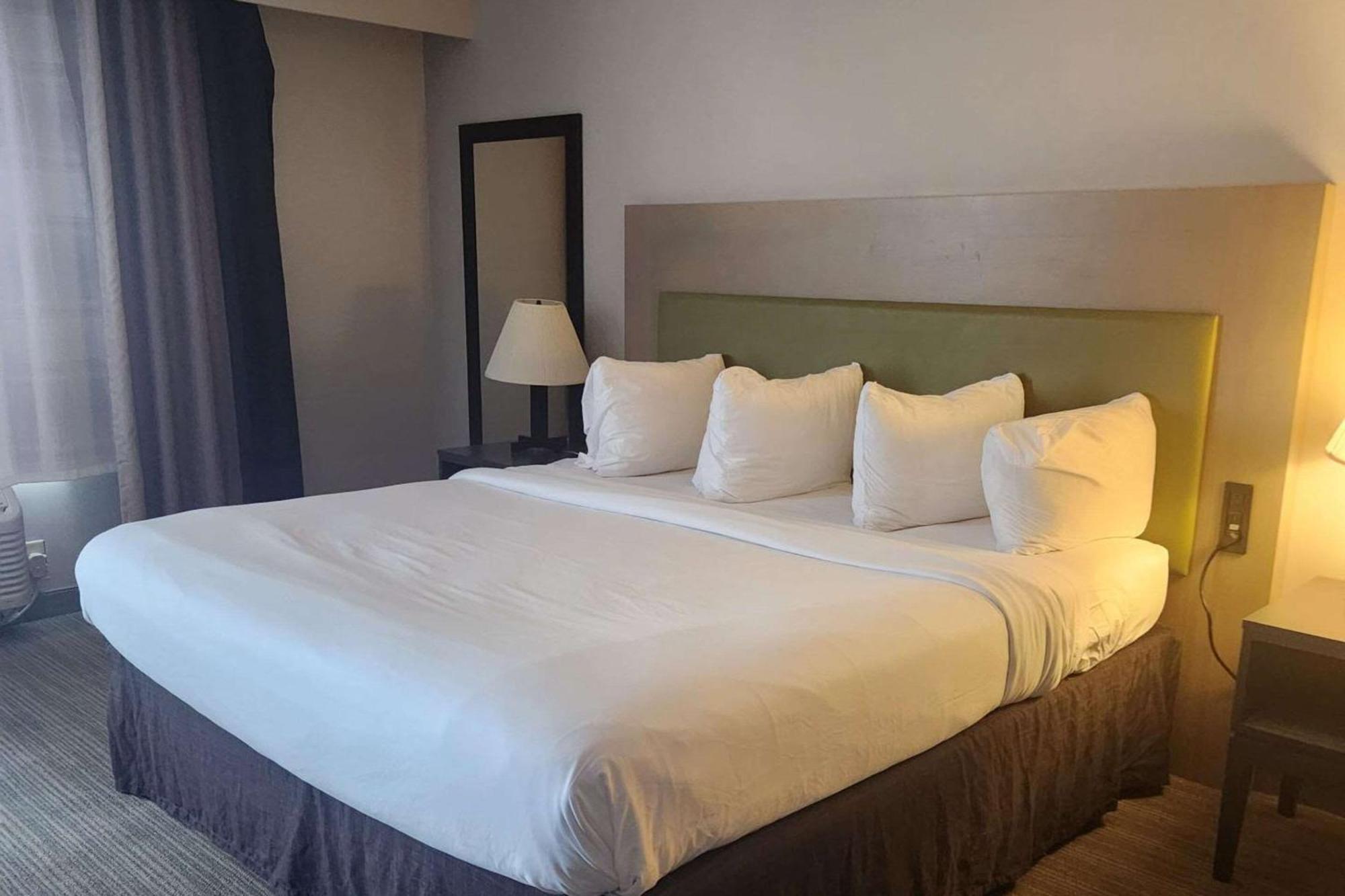 Country Inn & Suites By Radisson, Erie, Pa Kearsarge Bagian luar foto