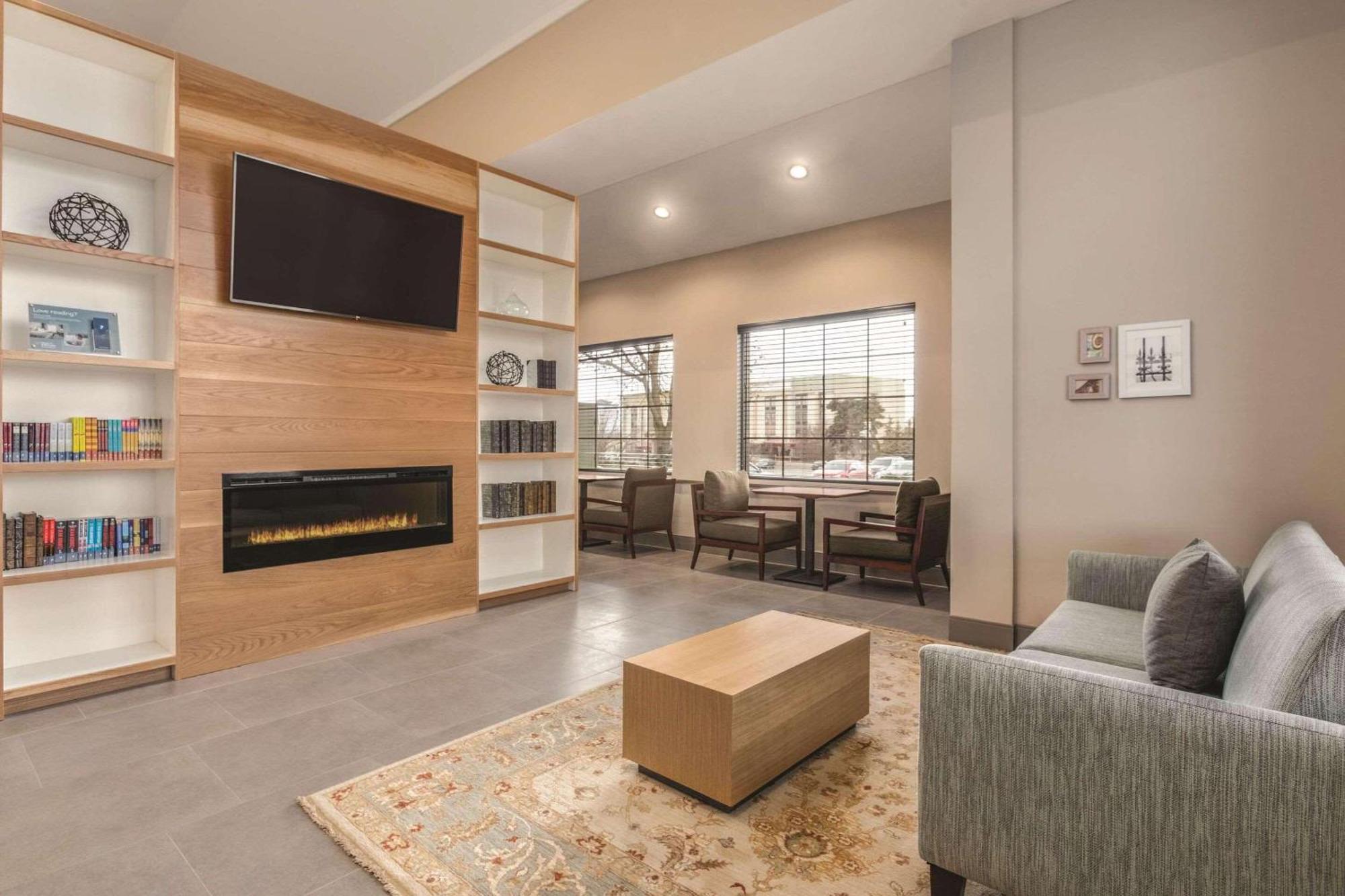 Country Inn & Suites By Radisson, Erie, Pa Kearsarge Bagian luar foto